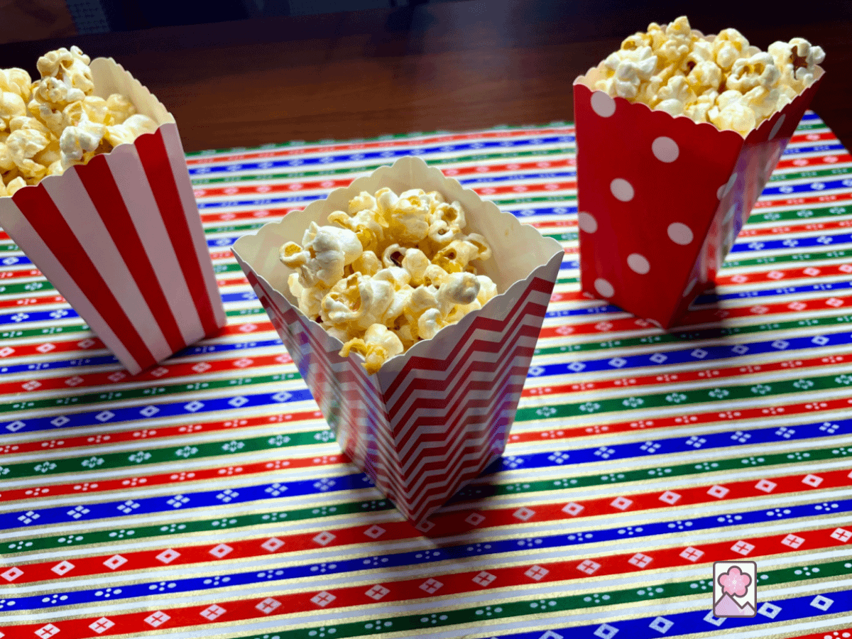 Old Fashioned Caramel Popcorn - Mountain Plums