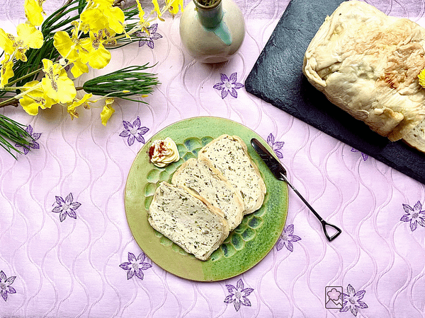 Chicken loaf slices with Mayo on the side