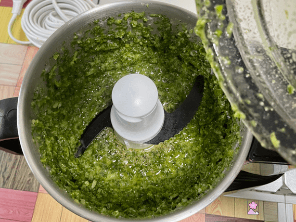 Paste made with olive oil, basil, green onion, thyme, salt, pepper and cheese.