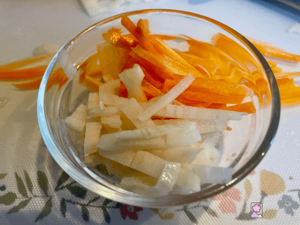Carrot and Renton cut julienne style in a glass bowl