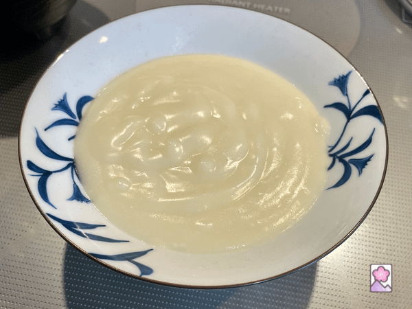 Pudding cooling in a serving bowl