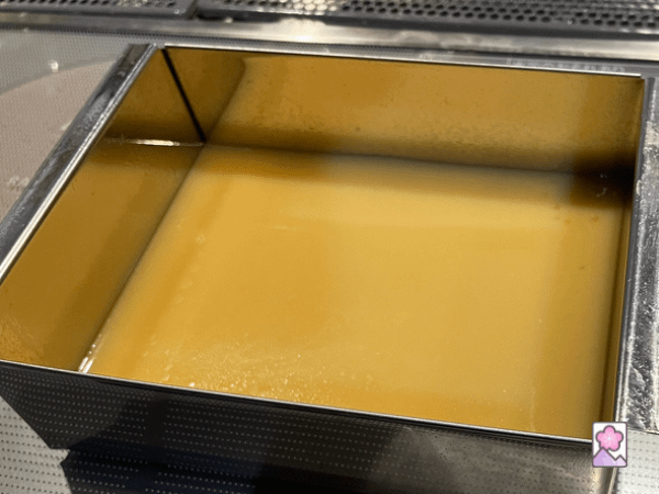 Caramel cooling in a stainless steel pan