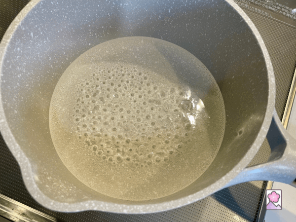 Melting sugar in a saucepan