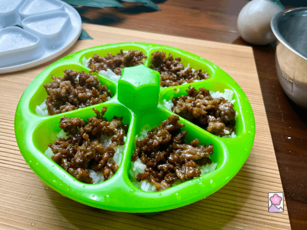 Onigiri mold 1