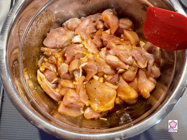 Chicken satay marinading