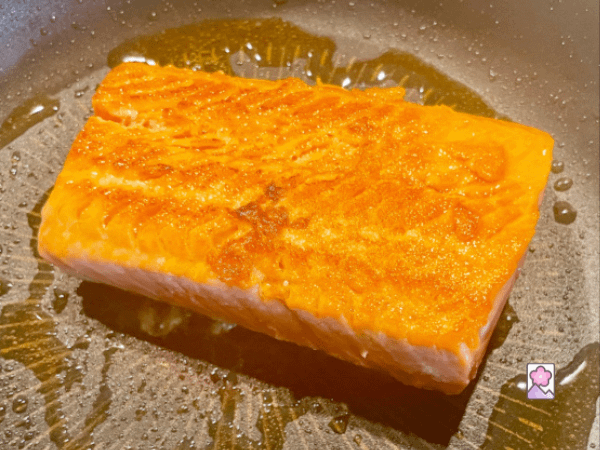 Sashimi is searing in a non stick frypan