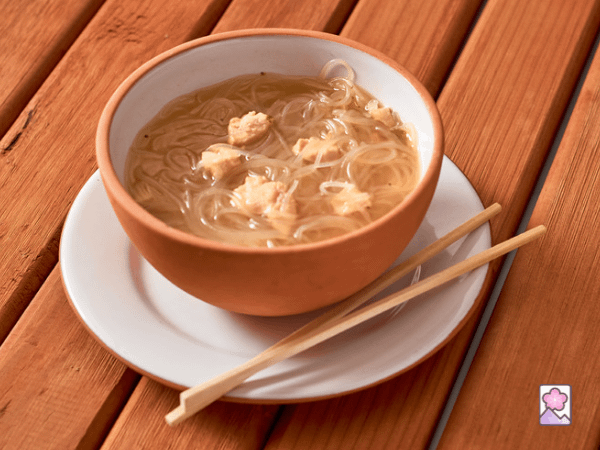 A heaping bowl of Oyster Vermicelli (Harusame)