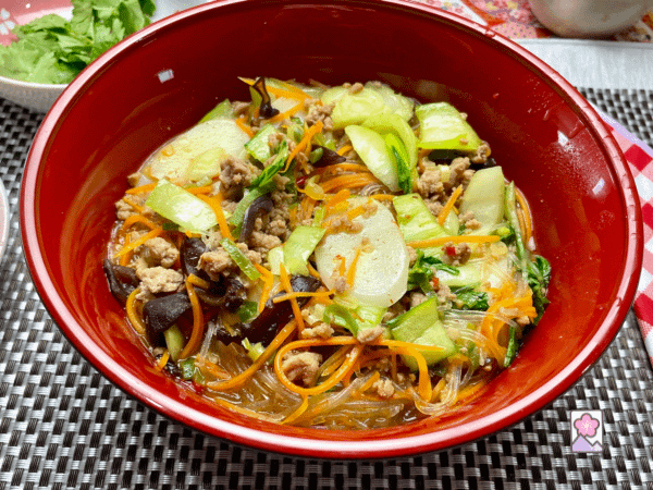 A bowl of Beefun with pork and Tteok 